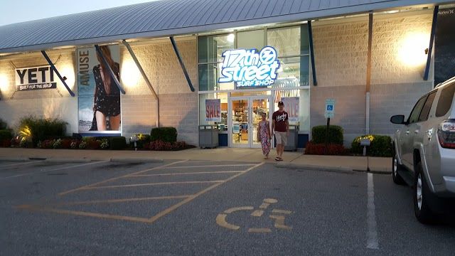 17th Street Surf Shop